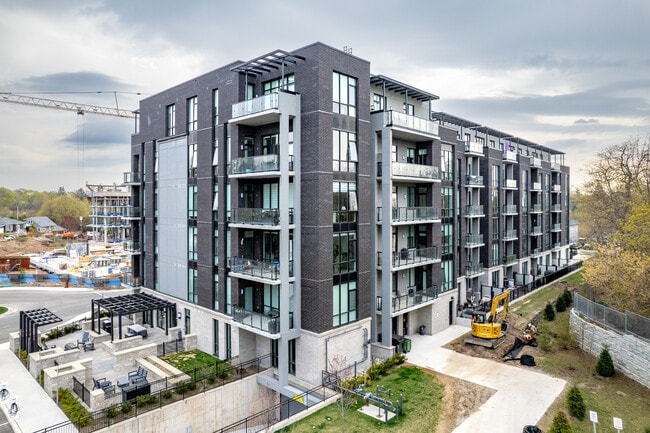 42 Mill St in Halton Hills, ON - Building Photo - Building Photo