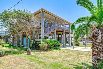 820 Sandollar in Port Bolivar, TX - Foto de edificio - Building Photo