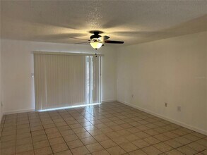 1140 83rd Ave N, Unit A in St. Petersburg, FL - Building Photo - Building Photo