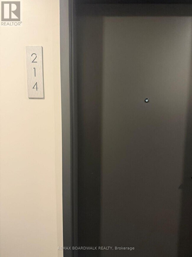 3600 Brian Coburn Blvd. in Ottawa, ON - Building Photo - Building Photo