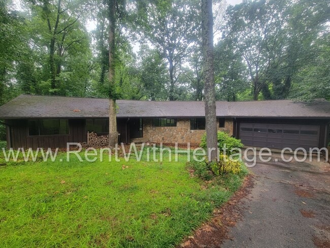property at 1050 Flamingo Dr
