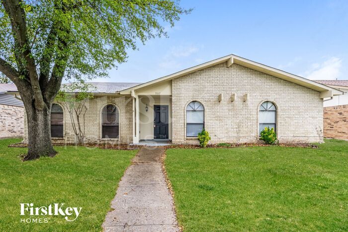9317 Pollard St in Rowlett, TX - Building Photo