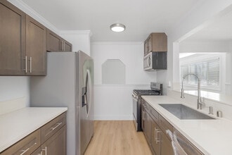 524 W 2nd St in Los Angeles, CA - Building Photo - Building Photo