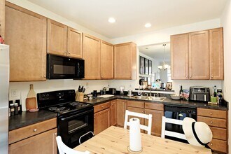 2452 N Berkshire Rd in Charlottesville, VA - Building Photo - Building Photo