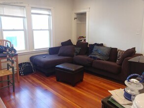 47 Bowdoin St, Unit 2A in Medford, MA - Foto de edificio - Building Photo