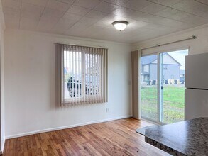 1795 S 9th St in Lebanon, OR - Building Photo - Building Photo