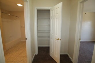 Village Apartments in Uncasville, CT - Building Photo - Building Photo