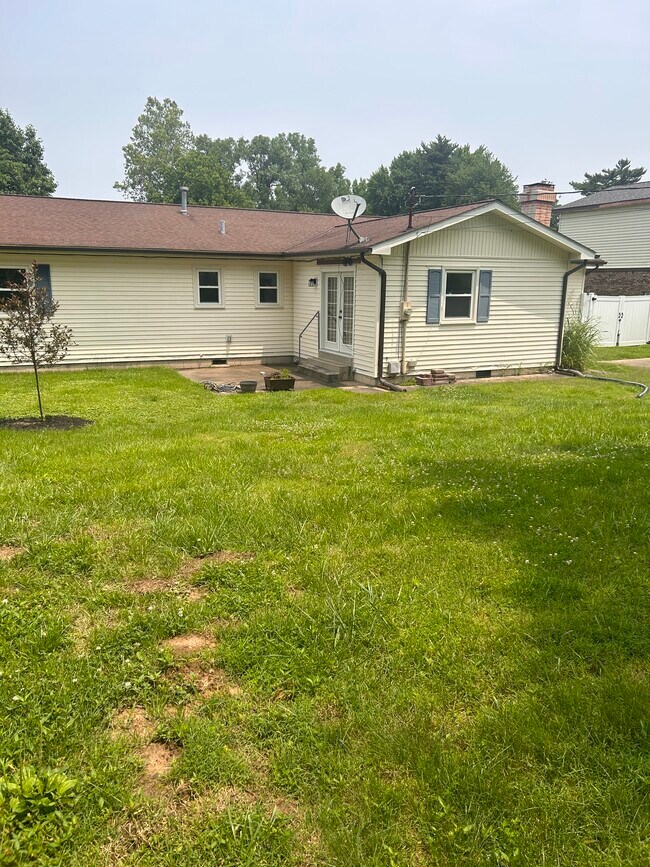 160 Kimberly Dr in Paducah, KY - Building Photo - Building Photo