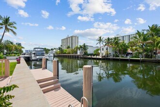 2400 Delmar Pl in Fort Lauderdale, FL - Building Photo - Building Photo