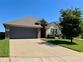 2369 Rosaline Dr in Aubrey, TX - Building Photo