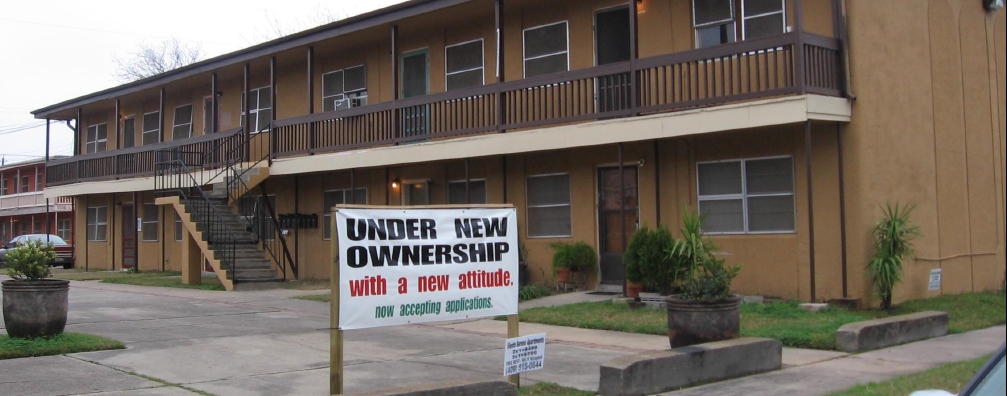 Viento Sereno Apartments in Galveston, TX - Building Photo