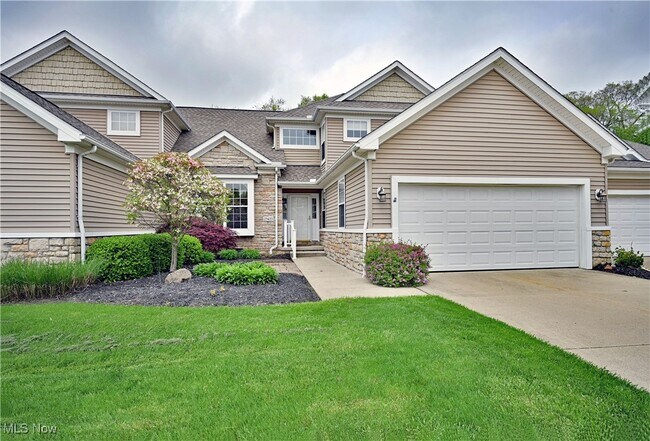 property at 29433 Hummingbird Cir