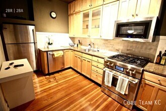 3813 Walnut St, Unit 2N in Kansas City, MO - Building Photo - Building Photo