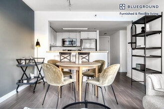 2 Townsend St in San Francisco, CA - Foto de edificio - Building Photo