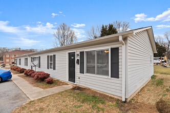 400 Needle Ct in Kannapolis, NC - Building Photo - Building Photo