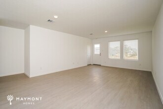 547 Layne Overlook in San Antonio, TX - Foto de edificio - Building Photo