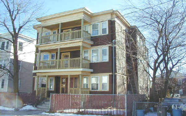 17 Roxton St in Boston, MA - Building Photo