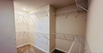 71 Founders Dr in Dawsonville, GA - Foto de edificio - Building Photo