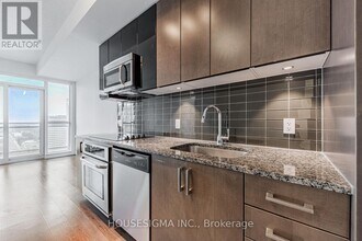 2603-89-2789 Dunfield Ave in Toronto, ON - Building Photo - Building Photo