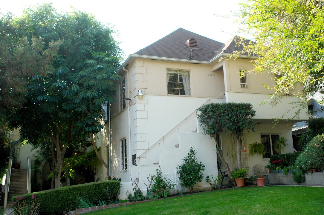 2816 Waverly Dr in Los Angeles, CA - Foto de edificio