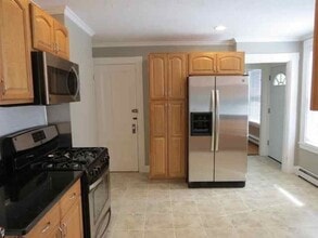 41 Winthrop St in Waltham, MA - Building Photo - Building Photo