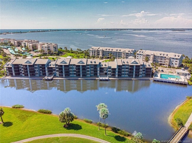 40 NE Plantation Rd in Stuart, FL - Building Photo - Building Photo