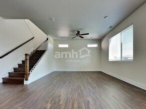 17621 26th Ave Ct E in Tacoma, WA - Building Photo - Building Photo