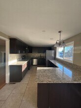 1204 Sandy Ln in The Dalles, OR - Building Photo - Building Photo