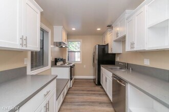 1225 F St in Sacramento, CA - Building Photo - Building Photo