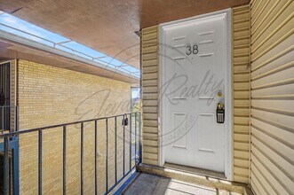 555 N Dupont Ave in Nashville, TN - Building Photo - Building Photo