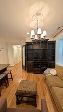 1707 N Crilly Ct in Chicago, IL - Foto de edificio - Building Photo