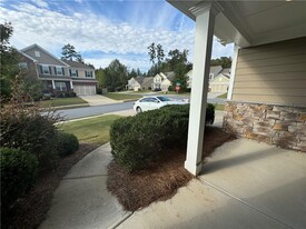 701 Woodbridge Dr in Woodstock, GA - Foto de edificio - Building Photo