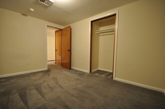 32 Weaver St in Greenwich, CT - Building Photo - Building Photo