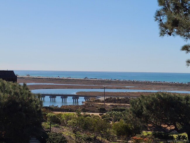 13055 Caminito del Rocio