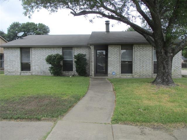 property at 1402 Coffeyville Trail