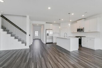 1733 Lorant Ln in Pflugerville, TX - Building Photo - Building Photo