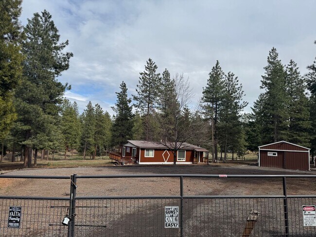 12847 Christopher Rd in Keno, OR - Building Photo - Building Photo