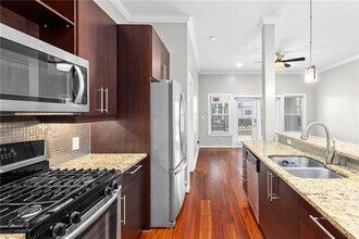 870 Inman Vlg Pkwy NE in Atlanta, GA - Building Photo - Building Photo