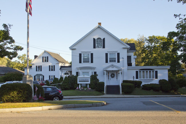 118 Friend St in Amesbury, MA - Building Photo - Building Photo