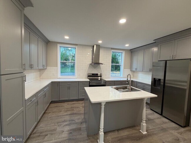 380 W Weymouth Rd in Newfield, NJ - Building Photo - Building Photo