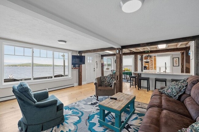 property at 18 Haven Ave