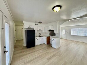 6508 Evergreen Ave in Las Vegas, NV - Building Photo - Building Photo