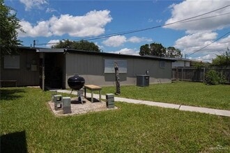 210 E Hurst St in Harlingen, TX - Building Photo - Building Photo