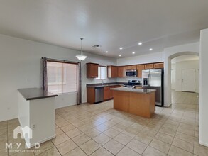 489 E Camino Rancho Seguro in Sahuarita, AZ - Building Photo - Building Photo