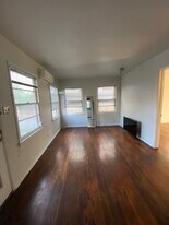 174 W Linden Ave, Unit #1 in Burbank, CA - Building Photo