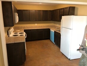 1212 Cedar St in Van Buren, AR - Building Photo - Building Photo