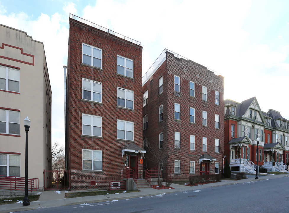 71-73 Garden St in Poughkeepsie, NY - Building Photo