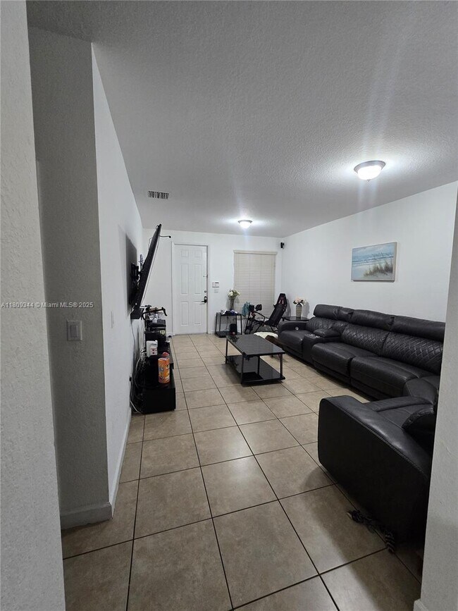 11334 SW 236th St in Homestead, FL - Building Photo - Building Photo