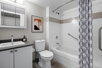 Windjammer Apartments I & II in Ajax, ON - Building Photo - Building Photo