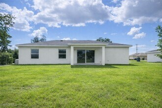 4129 NE 20th Pl in Cape Coral, FL - Building Photo - Building Photo